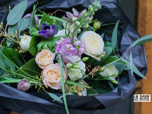 Osanottokimppu hillityt värit